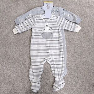 Kids Headquarters Zebra two pack sleepers size 6 months NWT.